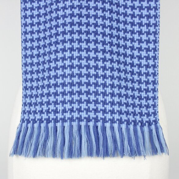 Vintage Blue Houndstooth Scarf with Fringe - Picture 4 of 5